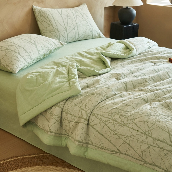 91家纺网 家纺一手货源 找家纺 晨曦家纺 2026春夏新款全棉纯棉水洗棉三层提花大豆夏被夏凉被空调被大豆夏被四件套 提花-树林绿