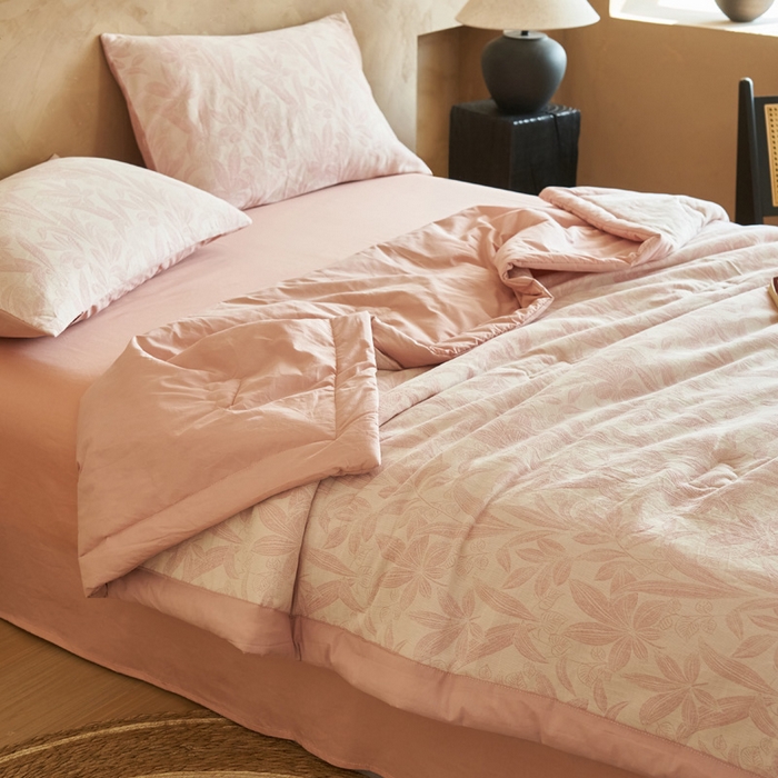 91家纺网 家纺一手货源 找家纺 晨曦家纺 2026春夏新款全棉纯棉水洗棉三层提花大豆夏被夏凉被空调被大豆夏被四件套 提花-叶韵豆沙