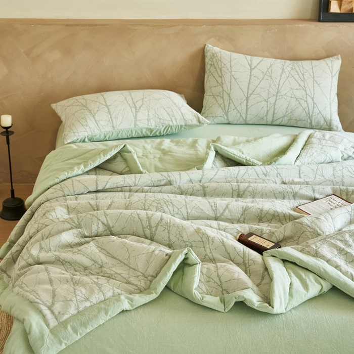 91家纺网 家纺一手货源 找家纺 晨曦家纺 2026春夏新款全棉纯棉水洗棉三层提花大豆夏被夏凉被空调被大豆夏被四件套 提花-树林绿