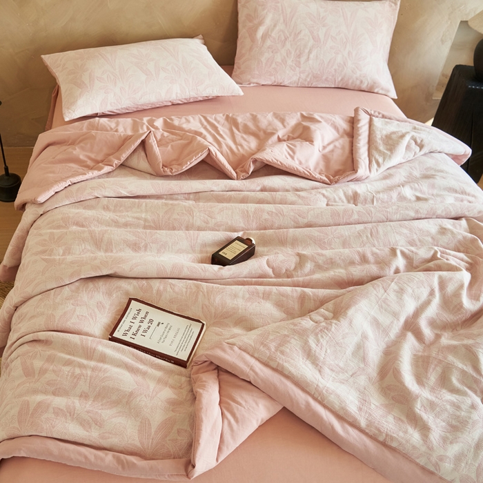 91家纺网 家纺一手货源 找家纺 晨曦家纺 2026春夏新款全棉纯棉水洗棉三层提花大豆夏被夏凉被空调被大豆夏被四件套 提花-叶韵豆沙