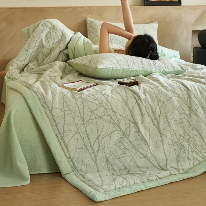 91家纺网 家纺一手货源 找家纺 晨曦家纺 2026春夏新款全棉纯棉水洗棉三层提花大豆夏被夏凉被空调被大豆夏被四件套 提花-树林绿