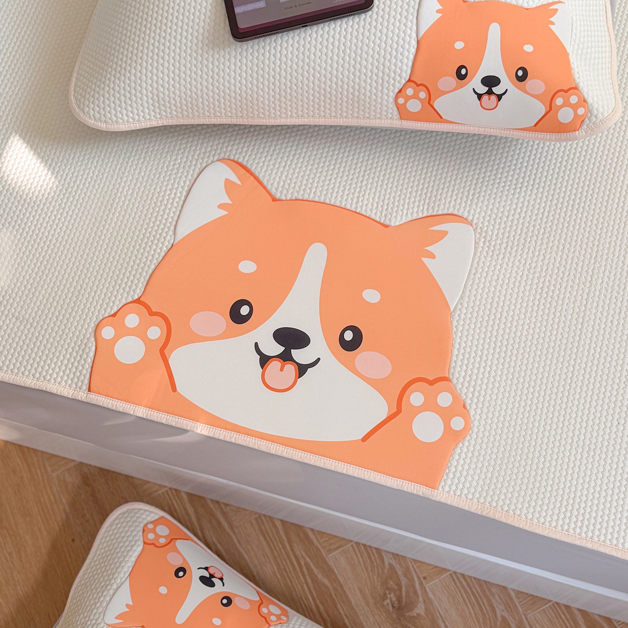 91家纺网 家纺一手货源 找家纺 （总）Sweet dreams甜梦 2026新款A类锦氨异性贴布高端豆豆凉席-场景2