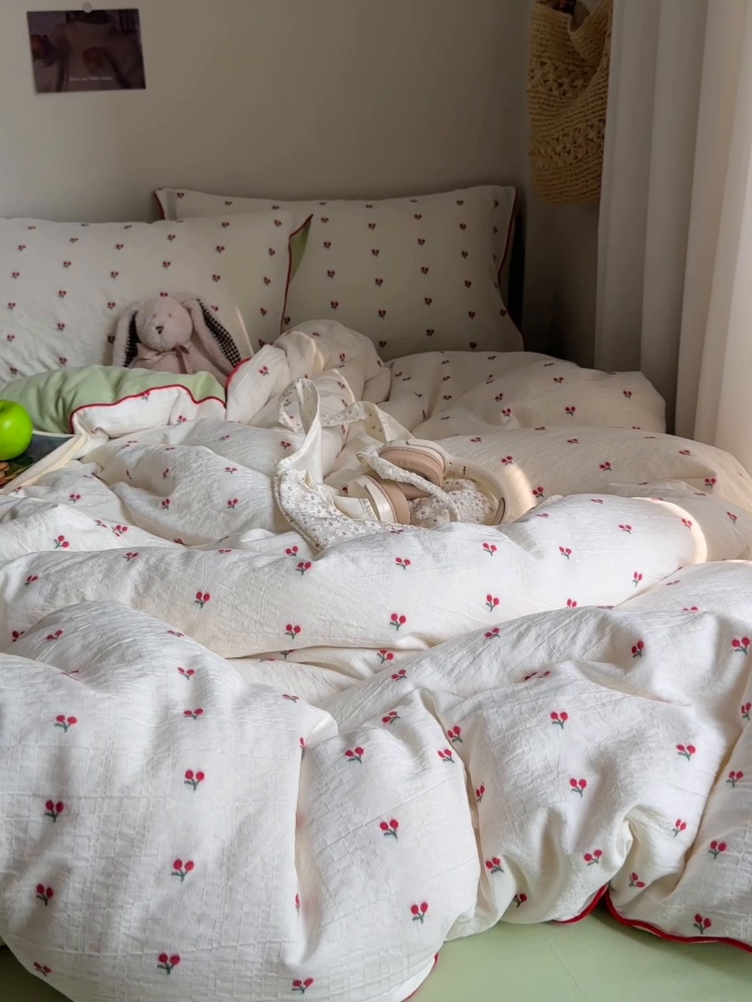 91家纺网 家纺一手货源 找家纺 艾咪-Amy ntmy 2026新款嵌条边全棉纯棉色织小提花四件套 嵌条款-樱桃