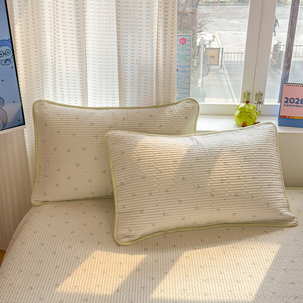 91家纺网 家纺一手货源 找家纺 雅萱家纺 2026新款双面全棉砂洗印花床盖三件套 绿格蝴蝶结