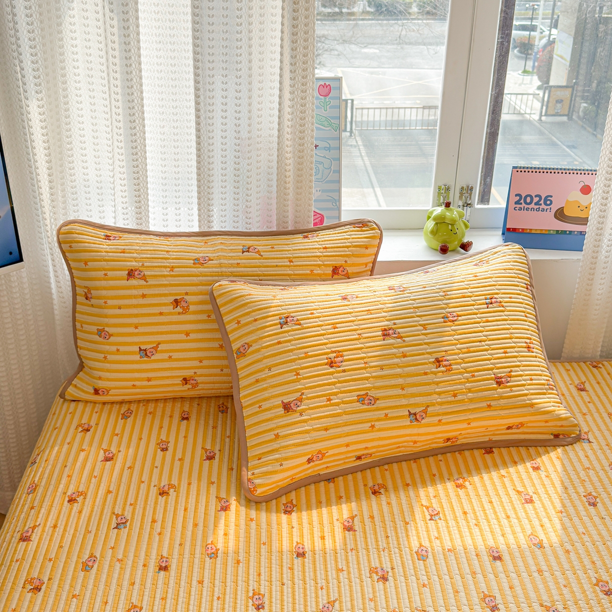 91家纺网 家纺一手货源 找家纺 雅萱家纺 2026新款双面全棉砂洗印花床盖三件套 魔法星人