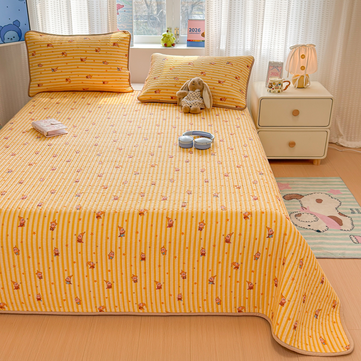 91家纺网 家纺一手货源 找家纺 雅萱家纺 2026新款双面全棉砂洗印花床盖三件套 魔法星人