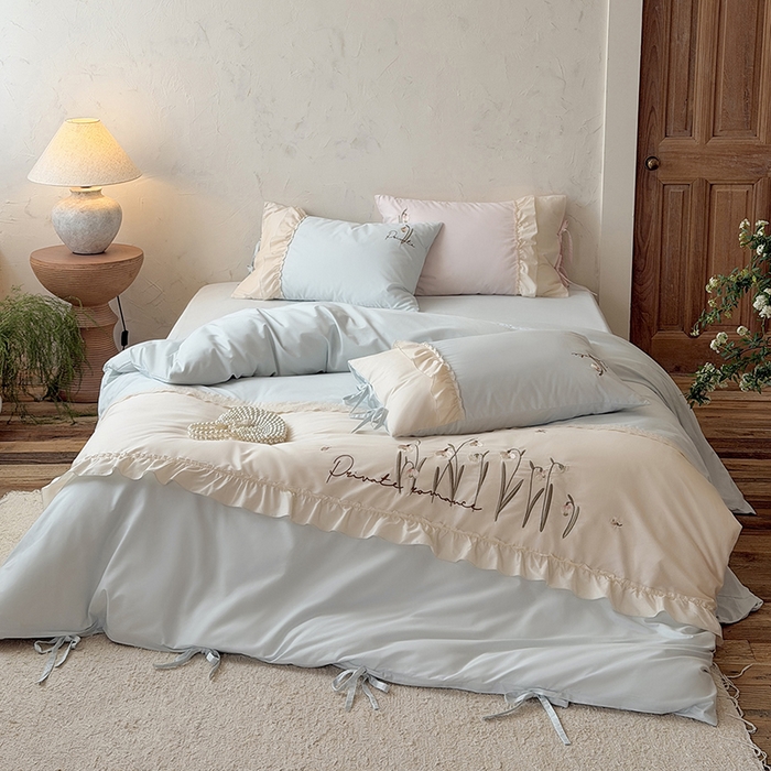 91家纺网 家纺一手货源 找家纺 艾唯希家纺 2026新款全棉纯棉公主风花边刺绣工艺四件套纯棉-安娜公主系列 安娜公主-蓝