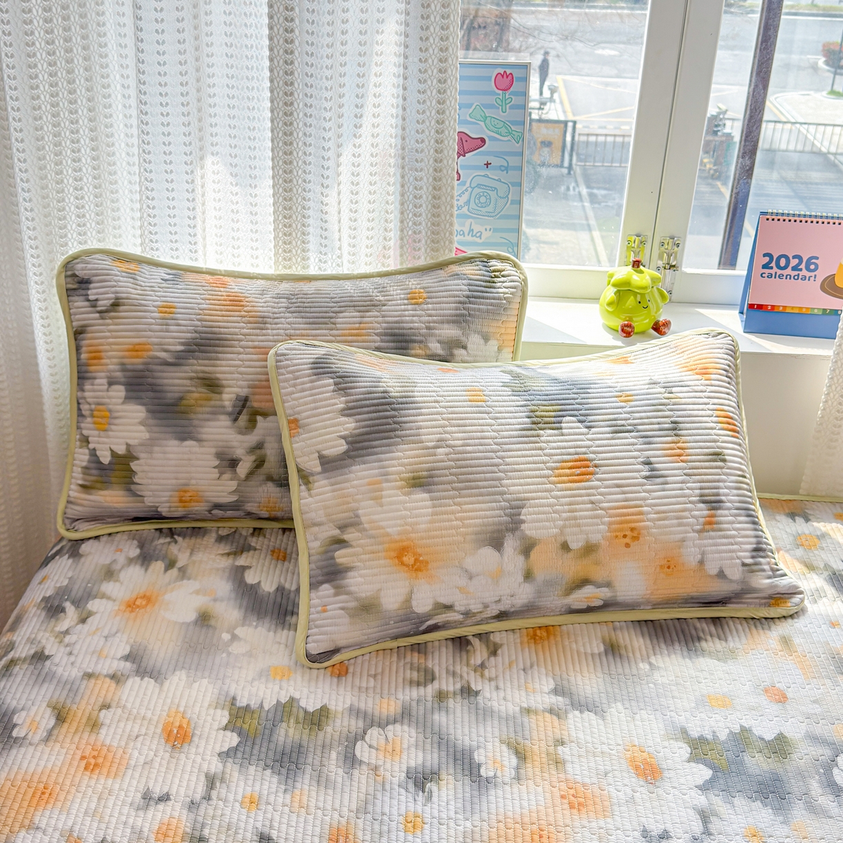 91家纺网 家纺一手货源 找家纺 雅萱家纺 2026新款双面全棉砂洗印花床盖三件套 墨染秋菊