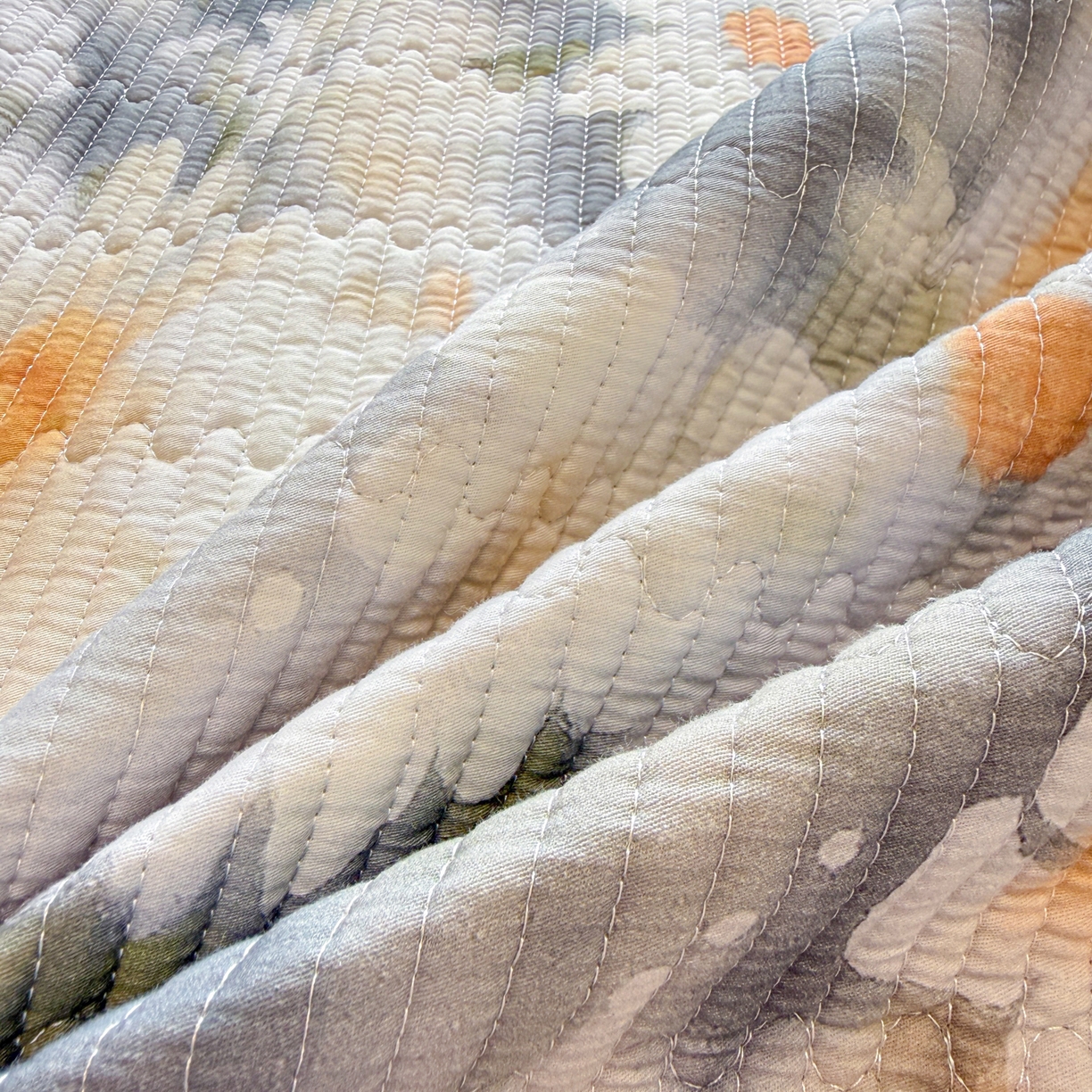 91家纺网 家纺一手货源 找家纺 雅萱家纺 2026新款双面全棉砂洗印花床盖三件套 墨染秋菊