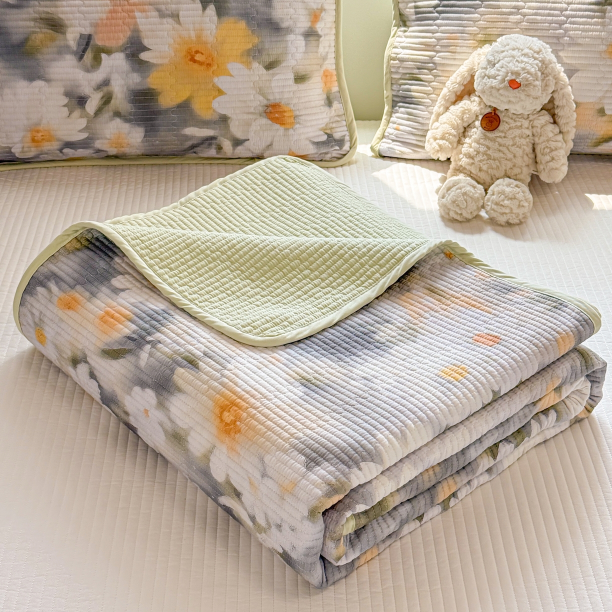 91家纺网 家纺一手货源 找家纺 雅萱家纺 2026新款双面全棉砂洗印花床盖三件套 墨染秋菊