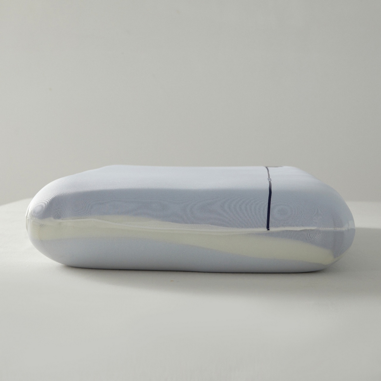 91家纺网 家纺一手货源 找家纺 （总）全美家居 2026新款酒店同款深睡零压慢回弹记忆枕蓝白双芯3芯3层枕头枕芯