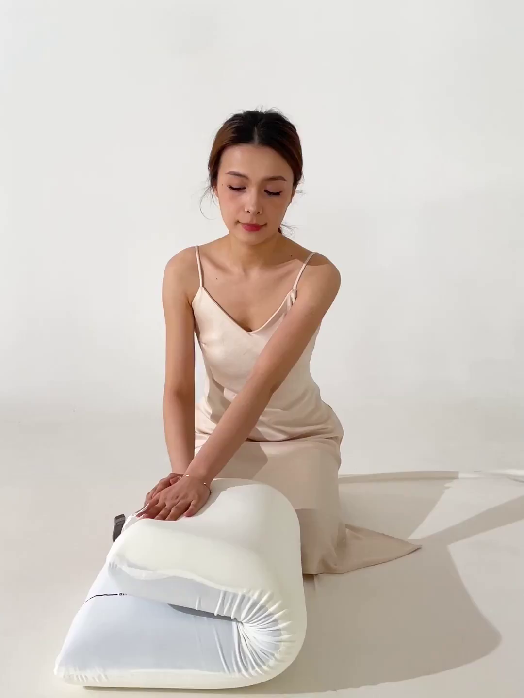 91家纺网 家纺一手货源 找家纺 优芯选 2026新款某朵同款深睡第3代深睡三芯慢回弹记忆枕pro3.0枕头护颈枕芯 云朵护颈pro记忆枕 42x70x12cm/只