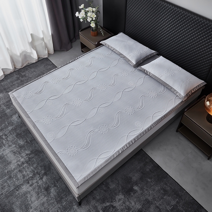 91家纺网 家纺一手货源 找家纺 库里梦家纺 2026新款轻奢高克重复合PE高分子凉席床笠三件套-芳菲 芳菲-灰色床席款