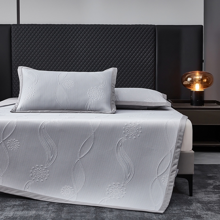 91家纺网 家纺一手货源 找家纺 库里梦家纺 2026新款轻奢高克重复合PE高分子凉席床笠三件套-芳菲 芳菲-灰色床席款