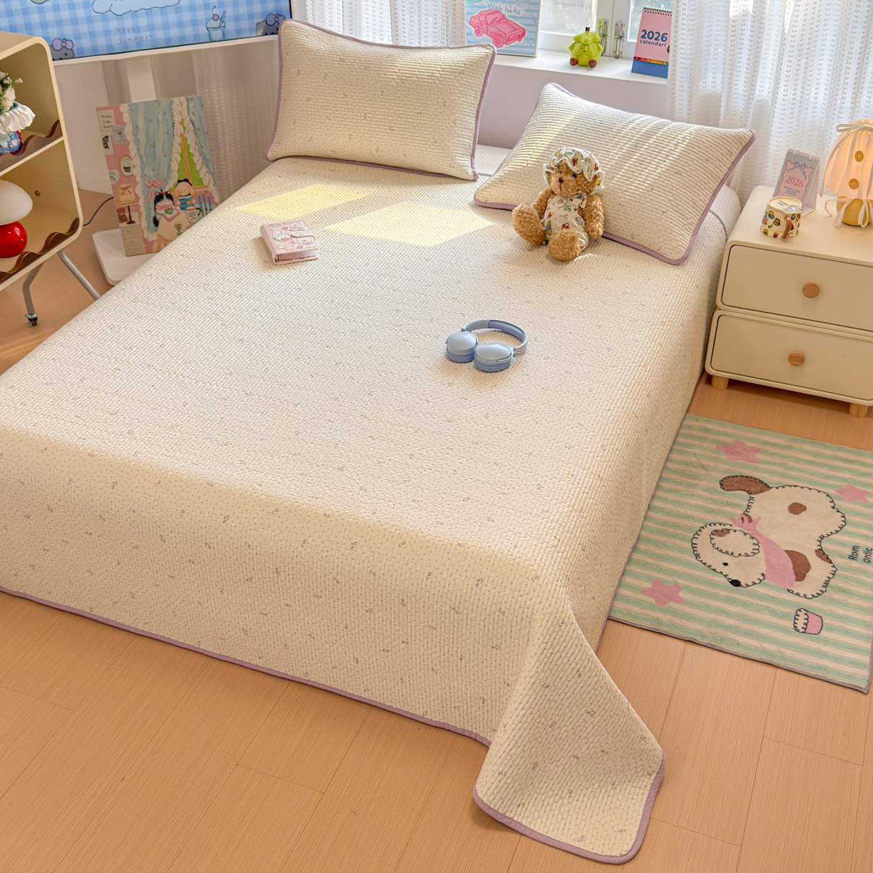 91家纺网 家纺一手货源 找家纺 雅萱家纺 2026新款双面全棉砂洗印花床盖三件套 紫色小花