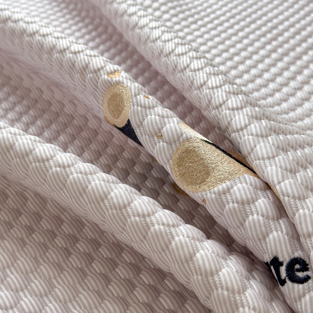 91家纺网 家纺一手货源 找家纺 孩子王家纺 2026新款A类卡通3D冰豆豆凉席三件套凉感值过0.21夏天刺绣冰丝席可机洗儿童 冰晶紫-床席款