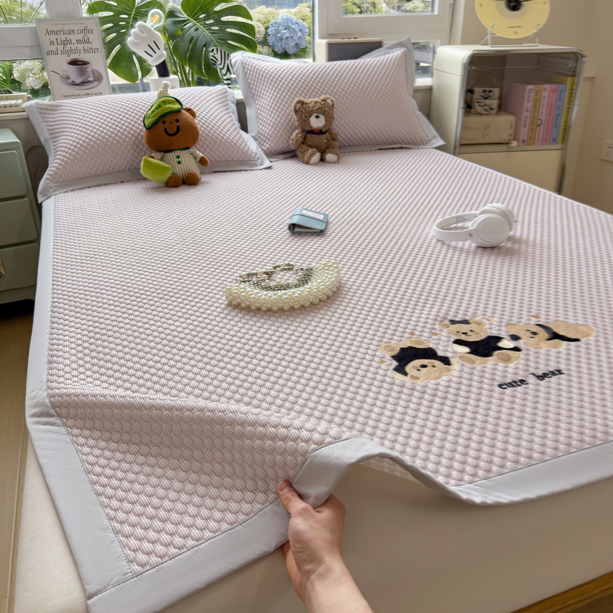 91家纺网 家纺一手货源 找家纺 孩子王家纺 2026新款A类卡通3D冰豆豆凉席三件套凉感值过0.21夏天刺绣冰丝席可机洗儿童 冰晶紫-床席款