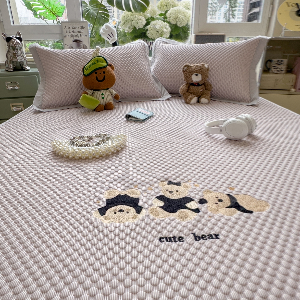 91家纺网 家纺一手货源 找家纺 孩子王家纺 2026新款A类卡通3D冰豆豆凉席三件套凉感值过0.21夏天刺绣冰丝席可机洗儿童 冰晶紫-床席款