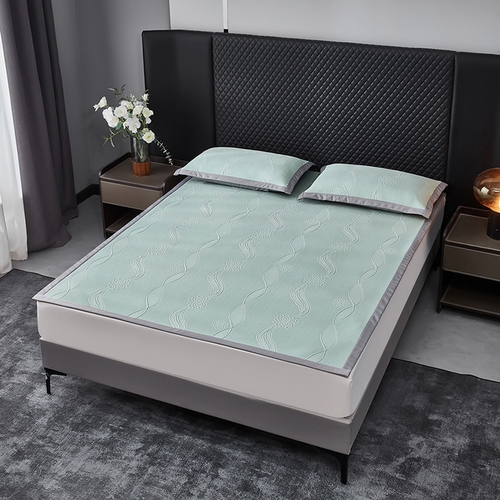 91家纺网 家纺一手货源 找家纺 库里梦家纺 2026新款轻奢高克重复合PE高分子凉席床笠三件套-芳菲 芳菲-绿色床席款