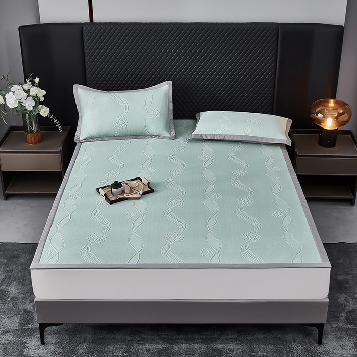 91家纺网 家纺一手货源 找家纺 库里梦家纺 2026新款轻奢高克重复合PE高分子凉席床笠三件套-芳菲 芳菲-绿色床席款