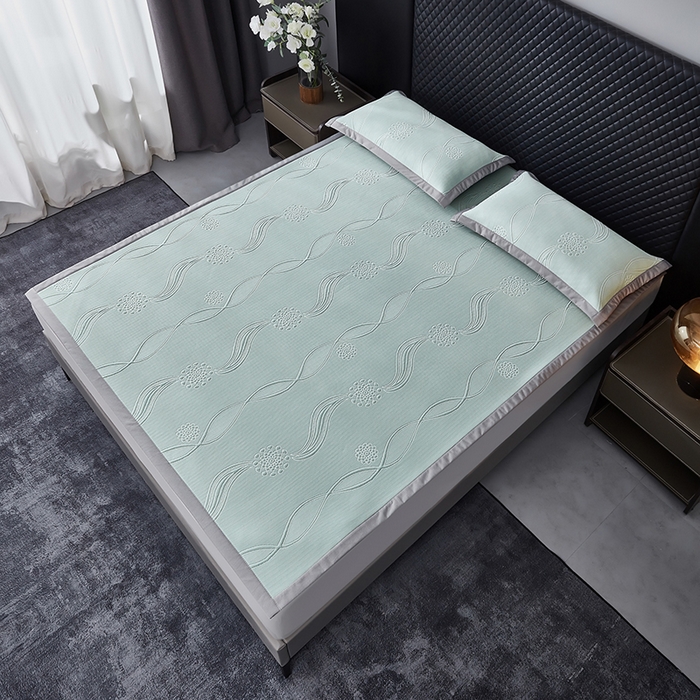 91家纺网 家纺一手货源 找家纺 库里梦家纺 2026新款轻奢高克重复合PE高分子凉席床笠三件套-芳菲 芳菲-绿色床席款