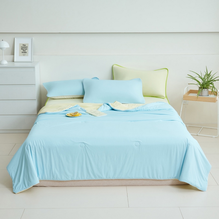 91家纺网 家纺一手货源 找家纺 晨曦家纺 2026新款凉感丝清凉大豆夏被夏凉被空调被凉席四件套-熊猫冻冻被 冻冻被-天蓝拼奶黄