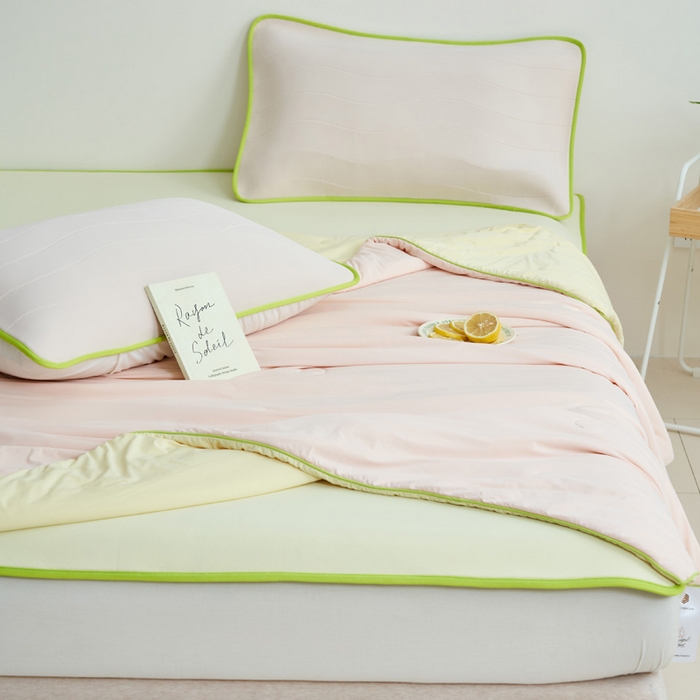 91家纺网 家纺一手货源 找家纺 晨曦家纺 2026新款凉感丝清凉大豆夏被夏凉被空调被凉席四件套-熊猫冻冻被 冻冻被-微醺奶油黄粉