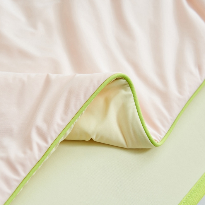 91家纺网 家纺一手货源 找家纺 晨曦家纺 2026新款凉感丝清凉大豆夏被夏凉被空调被凉席四件套-熊猫冻冻被 冻冻被-微醺奶油黄粉