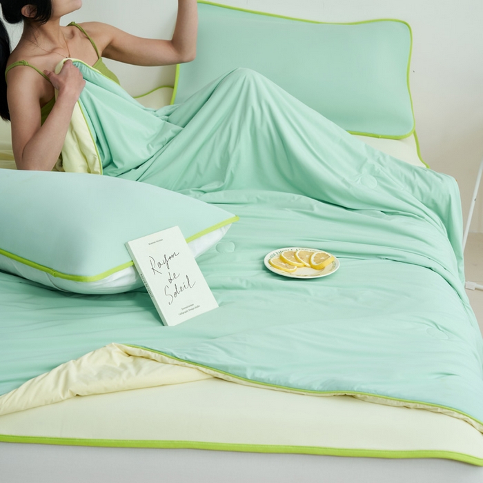 91家纺网 家纺一手货源 找家纺 晨曦家纺 2026新款凉感丝清凉大豆夏被夏凉被空调被凉席四件套-熊猫冻冻被 冻冻被-浅绿拼奶黄