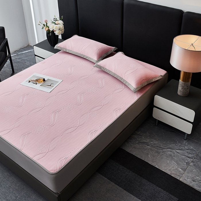 91家纺网 家纺一手货源 找家纺 库里梦家纺 2026新款轻奢高克重复合PE高分子凉席床笠三件套-芳菲 芳菲-粉色床笠款