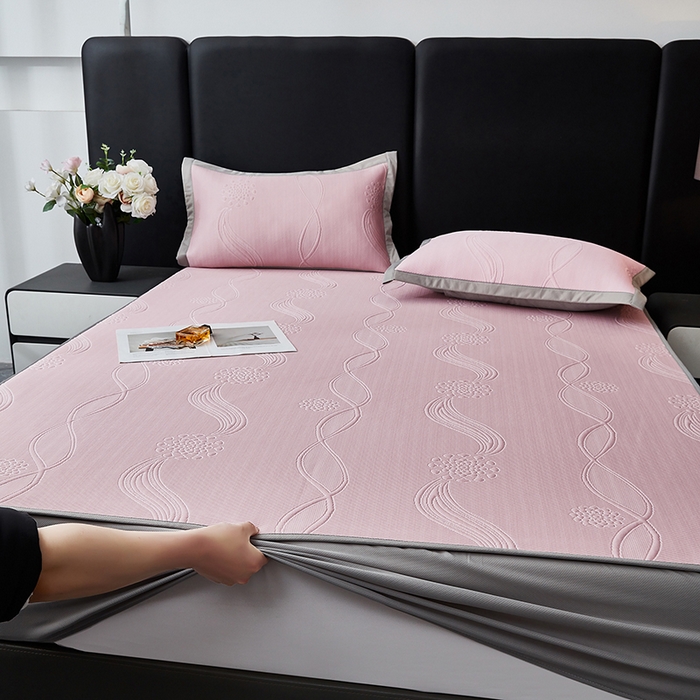 91家纺网 家纺一手货源 找家纺 库里梦家纺 2026新款轻奢高克重复合PE高分子凉席床笠三件套-芳菲 芳菲-粉色床笠款