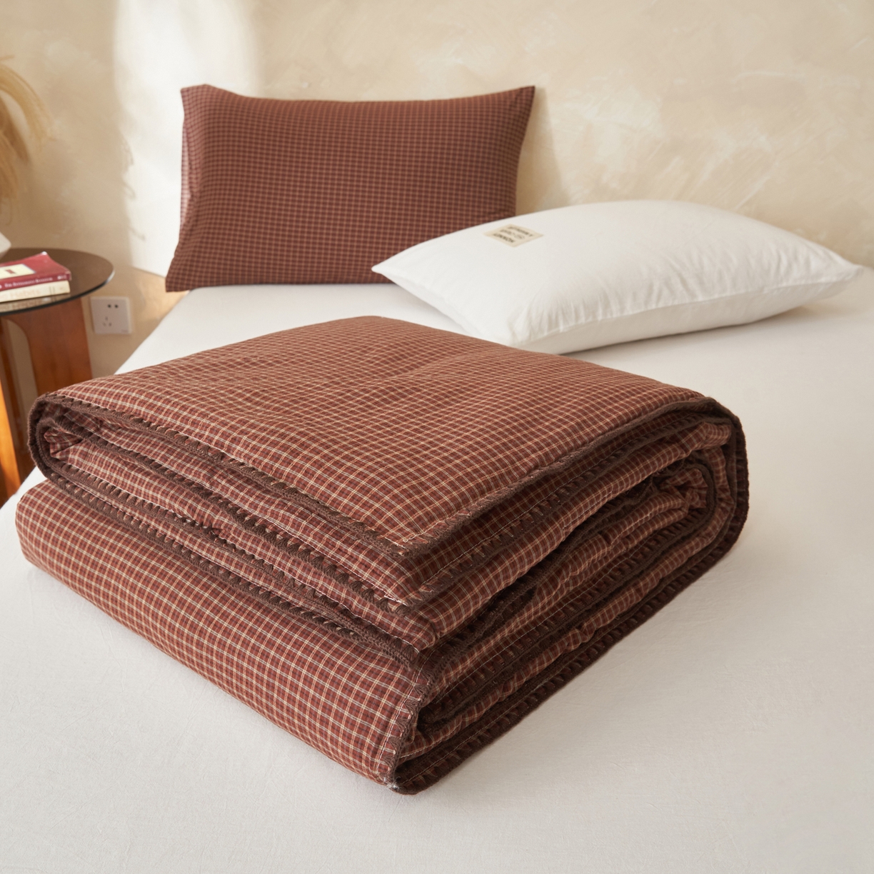 91家纺网 家纺一手货源 找家纺 晨曦家纺 2026新款INS博主风A类全棉色织水洗棉格子夏凉被棉花被夏被空调被四件套 向往-红格