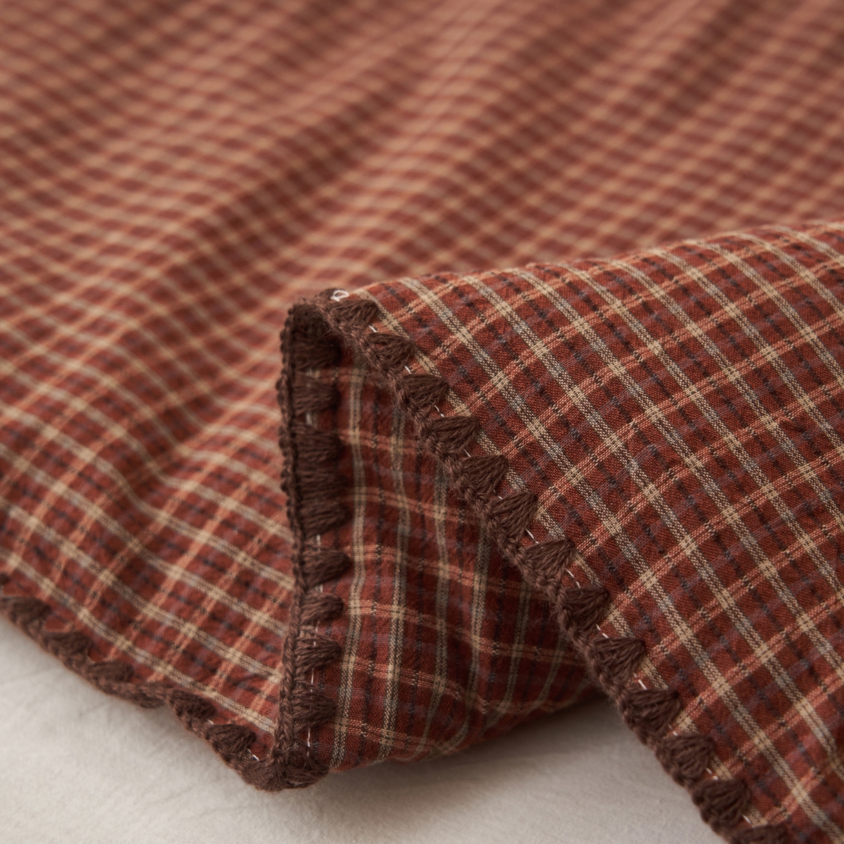 91家纺网 家纺一手货源 找家纺 晨曦家纺 2026新款INS博主风A类全棉色织水洗棉格子夏凉被棉花被夏被空调被四件套 向往-红格