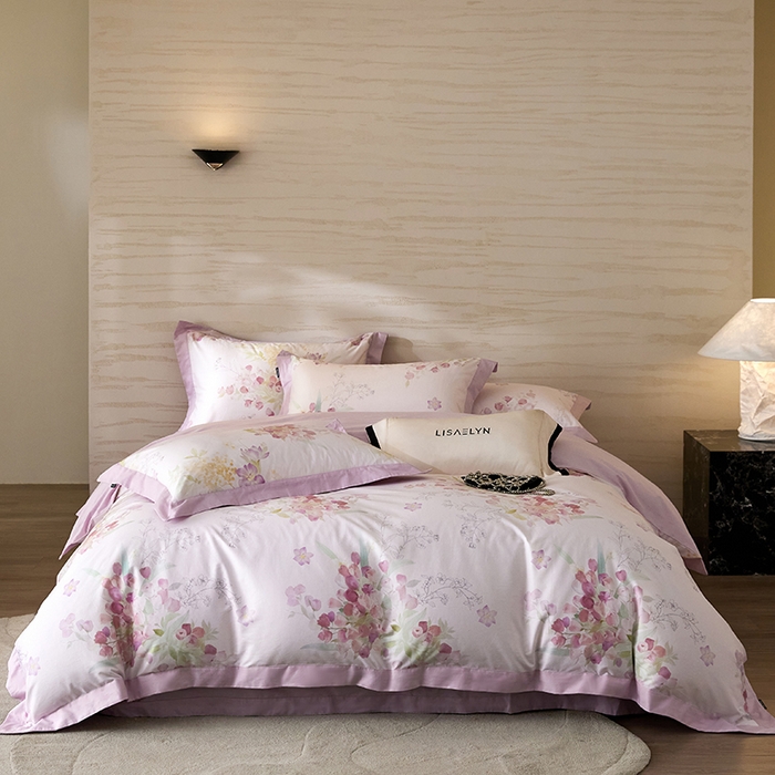 薏思家纺 2026年13376新疆铂金棉飞边工艺印花四件套 洛璃粉