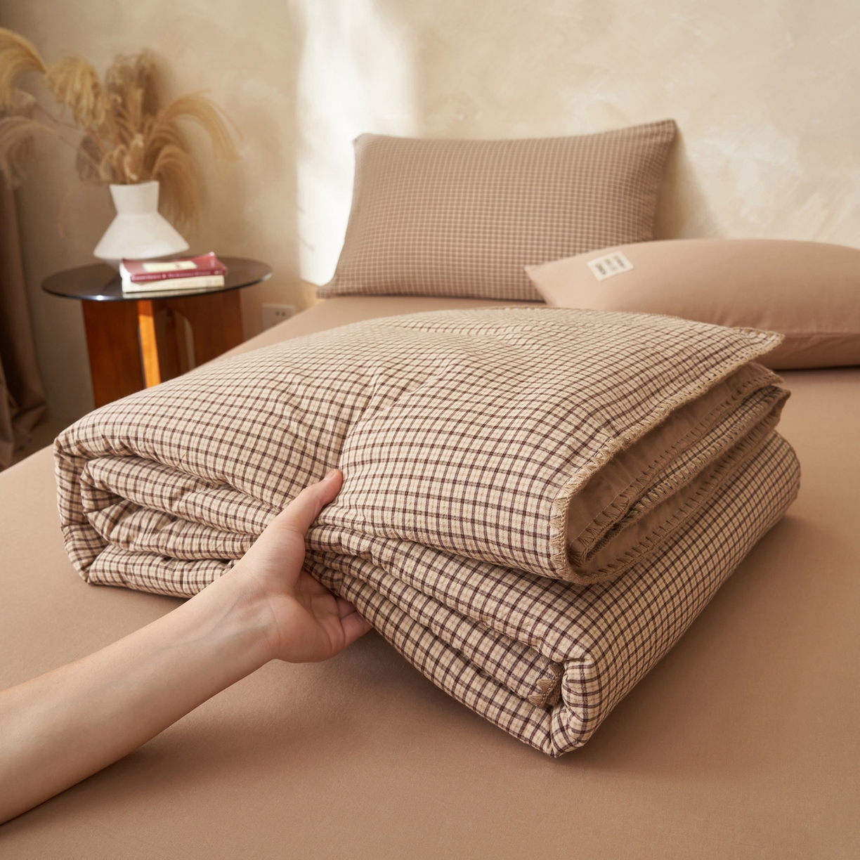 91家纺网 家纺一手货源 找家纺 晨曦家纺 2026新款INS博主风A类全棉色织水洗棉格子夏凉被棉花被夏被空调被四件套 向往-咖格
