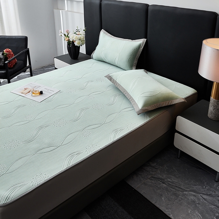 91家纺网 家纺一手货源 找家纺 库里梦家纺 2026新款轻奢高克重复合PE高分子凉席床笠三件套-芳菲 芳菲-绿色床笠款