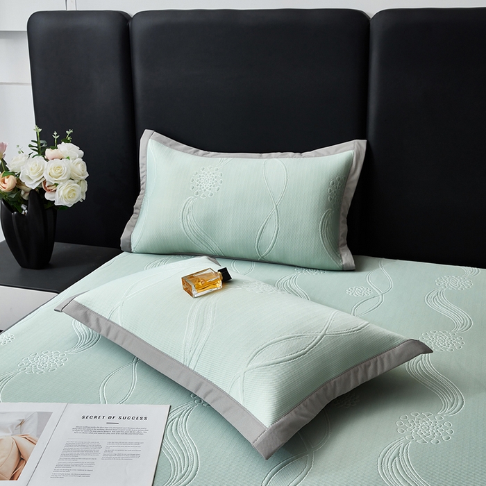 91家纺网 家纺一手货源 找家纺 库里梦家纺 2026新款轻奢高克重复合PE高分子凉席床笠三件套-芳菲 芳菲-绿色床笠款