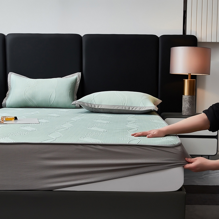 91家纺网 家纺一手货源 找家纺 库里梦家纺 2026新款轻奢高克重复合PE高分子凉席床笠三件套-芳菲 芳菲-绿色床笠款