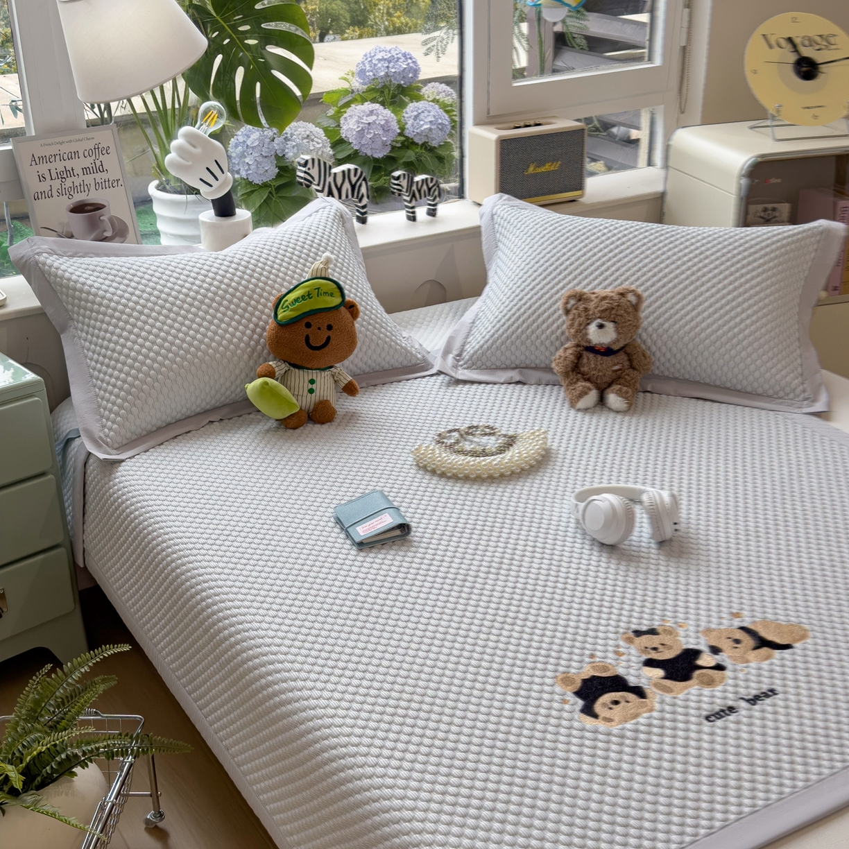 91家纺网 家纺一手货源 找家纺 孩子王家纺 2026新款A类卡通3D冰豆豆凉席三件套凉感值过0.21夏天刺绣冰丝席可机洗儿童 雪花灰-床席款