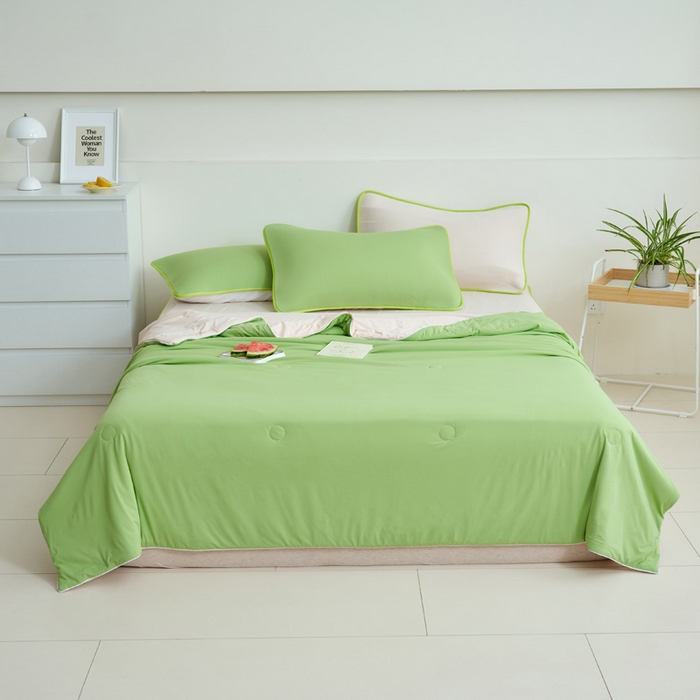 91家纺网 家纺一手货源 找家纺 晨曦家纺 2026新款凉感丝清凉大豆夏被夏凉被空调被凉席四件套-熊猫冻冻被 冻冻被-苹果绿拼悠粉