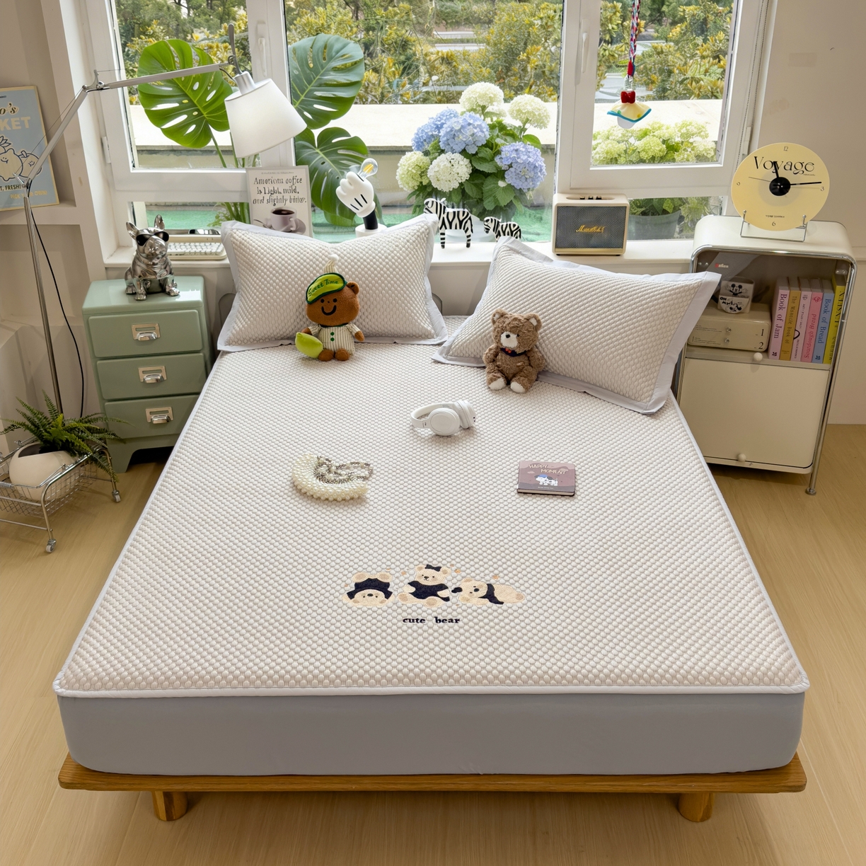 91家纺网 家纺一手货源 找家纺 孩子王家纺 2026新款A类卡通3D冰豆豆凉席三件套凉感值过0.21夏天刺绣冰丝席可机洗儿童 冰川咖-床笠款