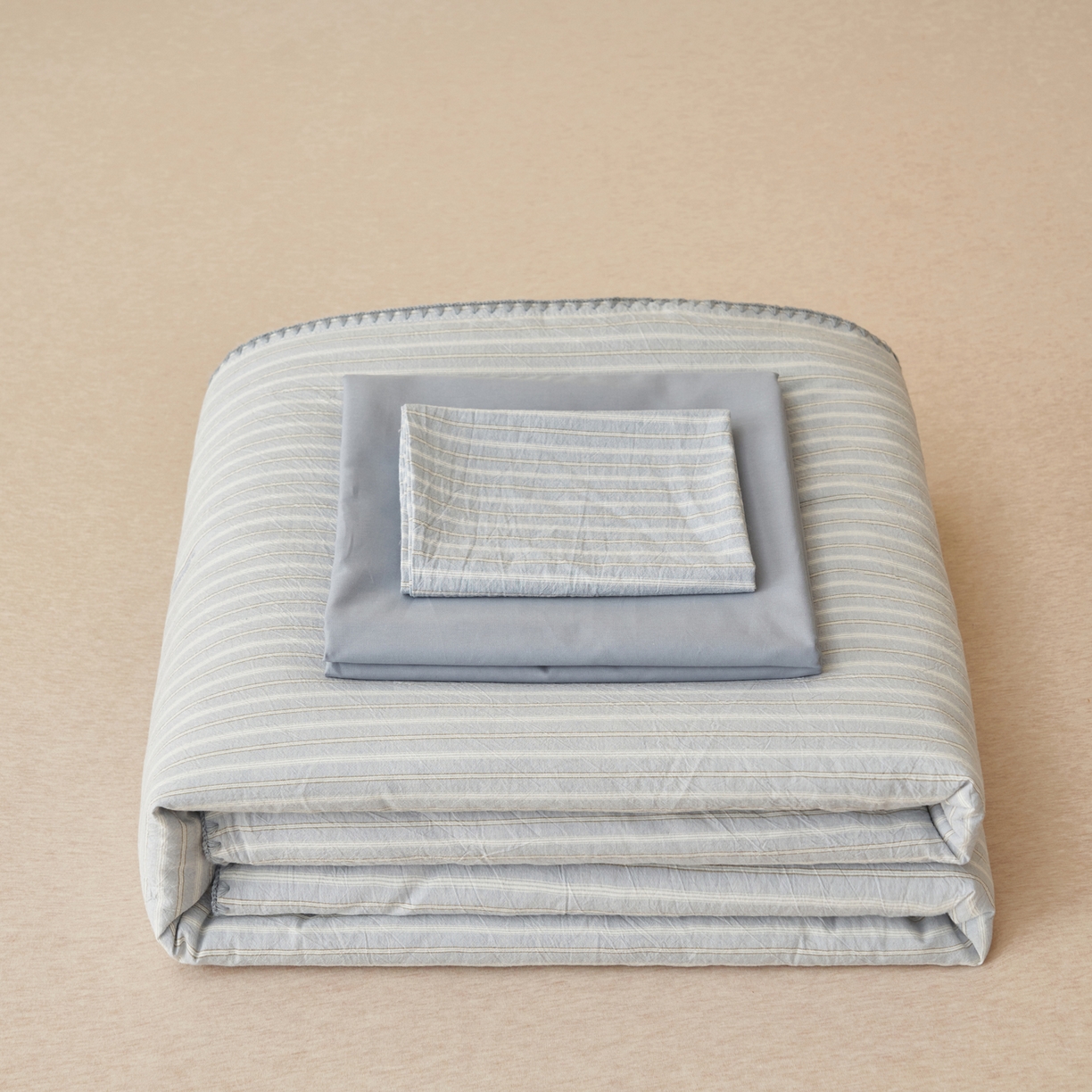 91家纺网 家纺一手货源 找家纺 晨曦家纺 2026新款INS博主风A类全棉色织水洗棉格子夏凉被棉花被夏被空调被四件套 知夏-蓝条纹