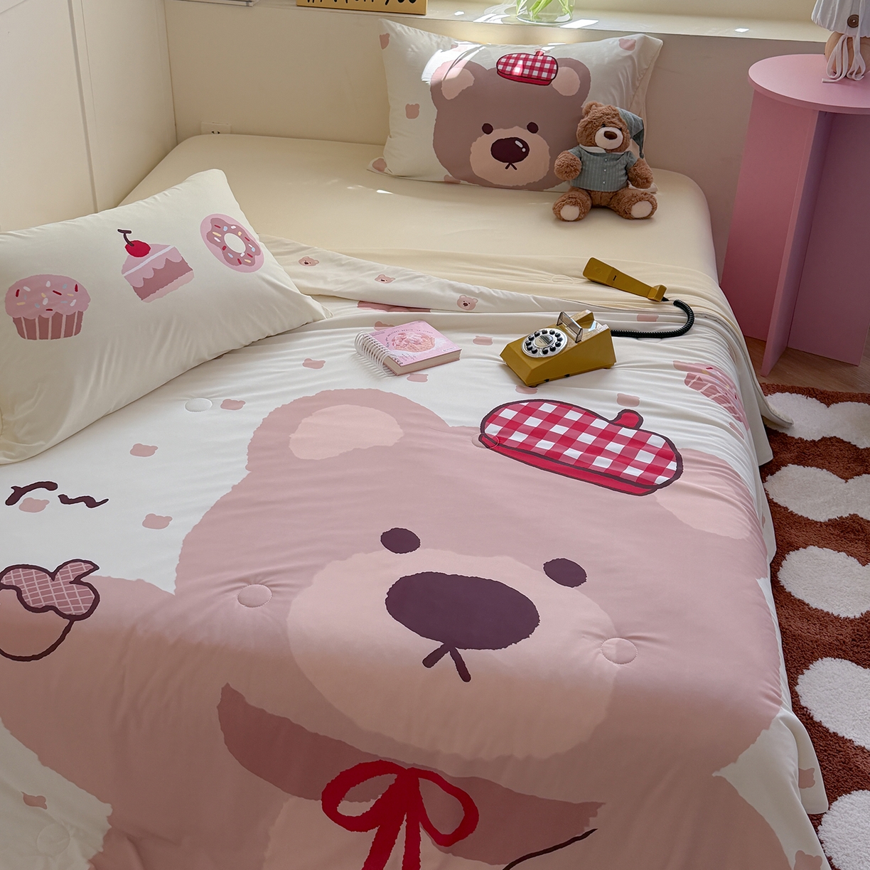 91家纺网 家纺一手货源 找家纺 TT.one 塔塔家居 2026新款A类凉感大版数码印花夏被夏凉被空调被四件套 栗子小熊