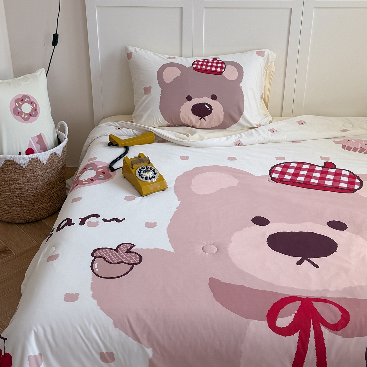 91家纺网 家纺一手货源 找家纺 TT.one 塔塔家居 2026新款A类凉感大版数码印花夏被夏凉被空调被四件套 栗子小熊