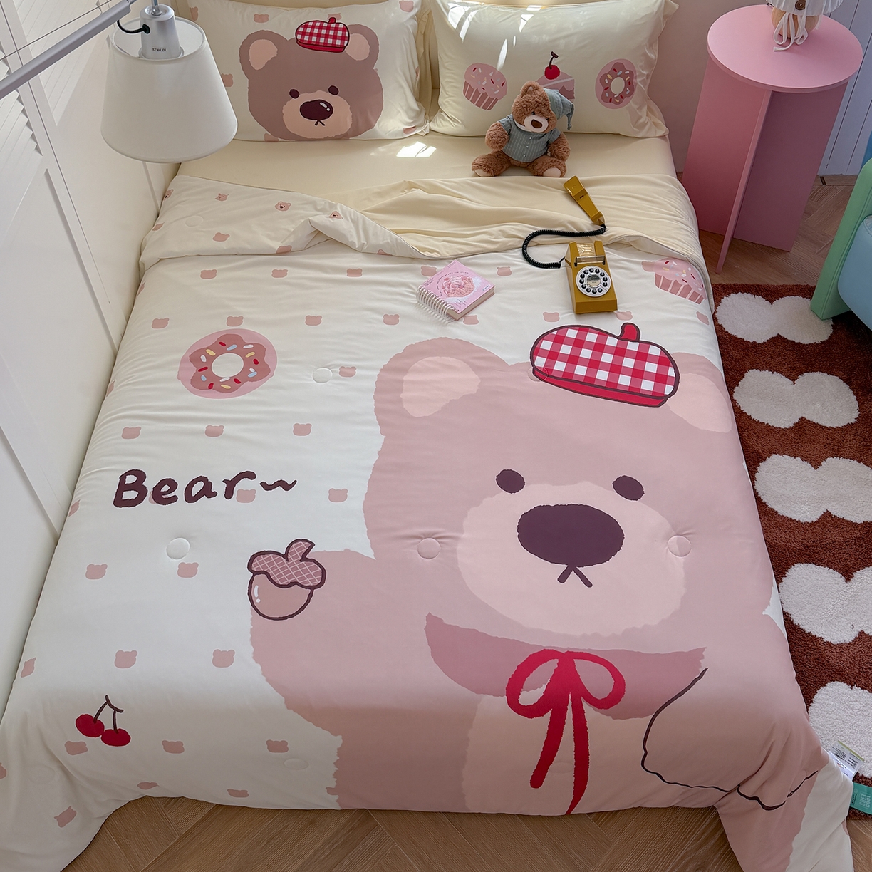 91家纺网 家纺一手货源 找家纺 TT.one 塔塔家居 2026新款A类凉感大版数码印花夏被夏凉被空调被四件套 栗子小熊