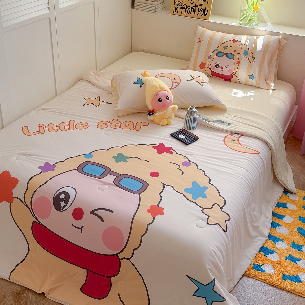 91家纺网 家纺一手货源 找家纺 TT.one 塔塔家居 2026新款A类凉感大版数码印花夏被夏凉被空调被四件套 星星宝贝