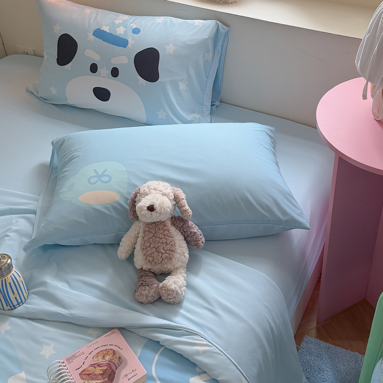 91家纺网 家纺一手货源 找家纺 TT.one 塔塔家居 2026新款A类凉感大版数码印花夏被夏凉被空调被四件套 卷卷狗