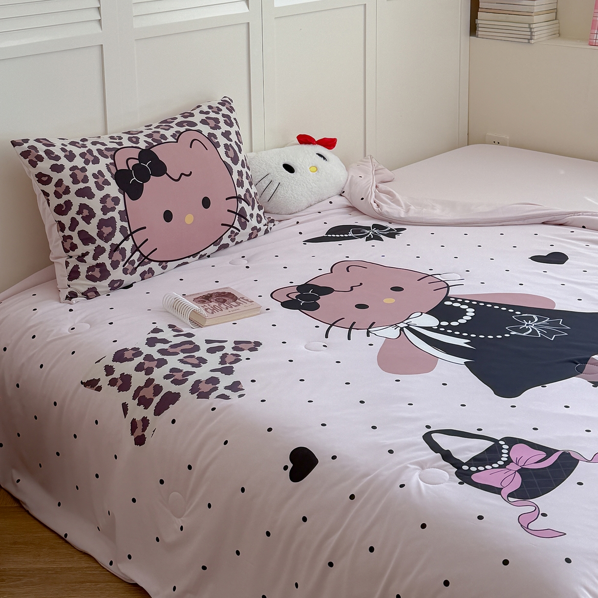 91家纺网 家纺一手货源 找家纺 TT.one 塔塔家居 2026新款A类凉感大版数码印花夏被夏凉被空调被四件套 珍珠猫