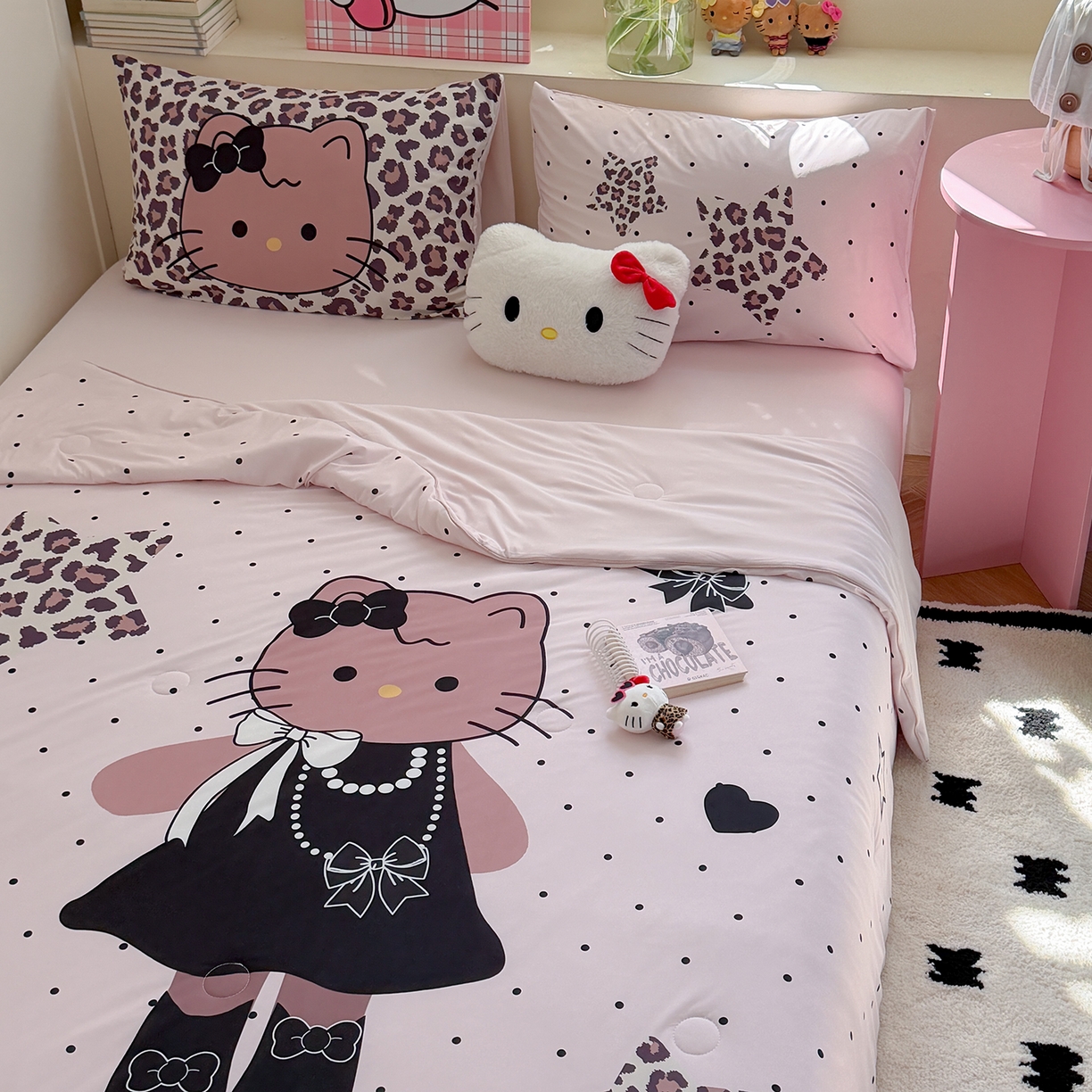 91家纺网 家纺一手货源 找家纺 TT.one 塔塔家居 2026新款A类凉感大版数码印花夏被夏凉被空调被四件套 珍珠猫