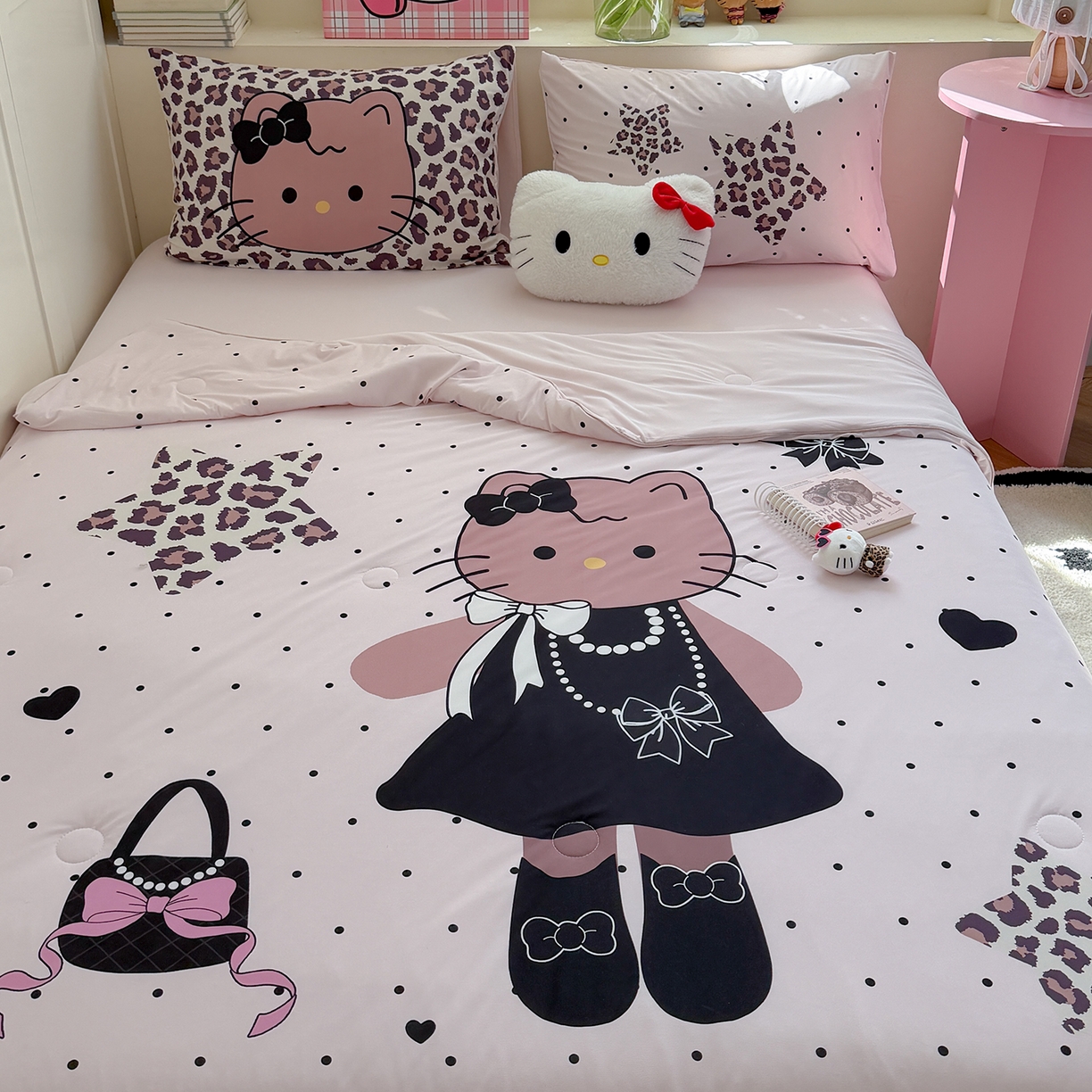 91家纺网 家纺一手货源 找家纺 TT.one 塔塔家居 2026新款A类凉感大版数码印花夏被夏凉被空调被四件套 珍珠猫